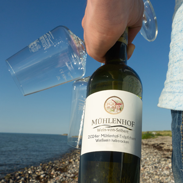 <br><h3>55/24</h3>2024er Mühlenhof-Tröpfchen halbtrocken 1,0l<br>